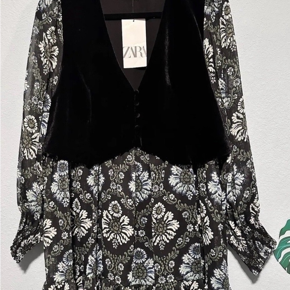 Zara Black and White Floral Dress